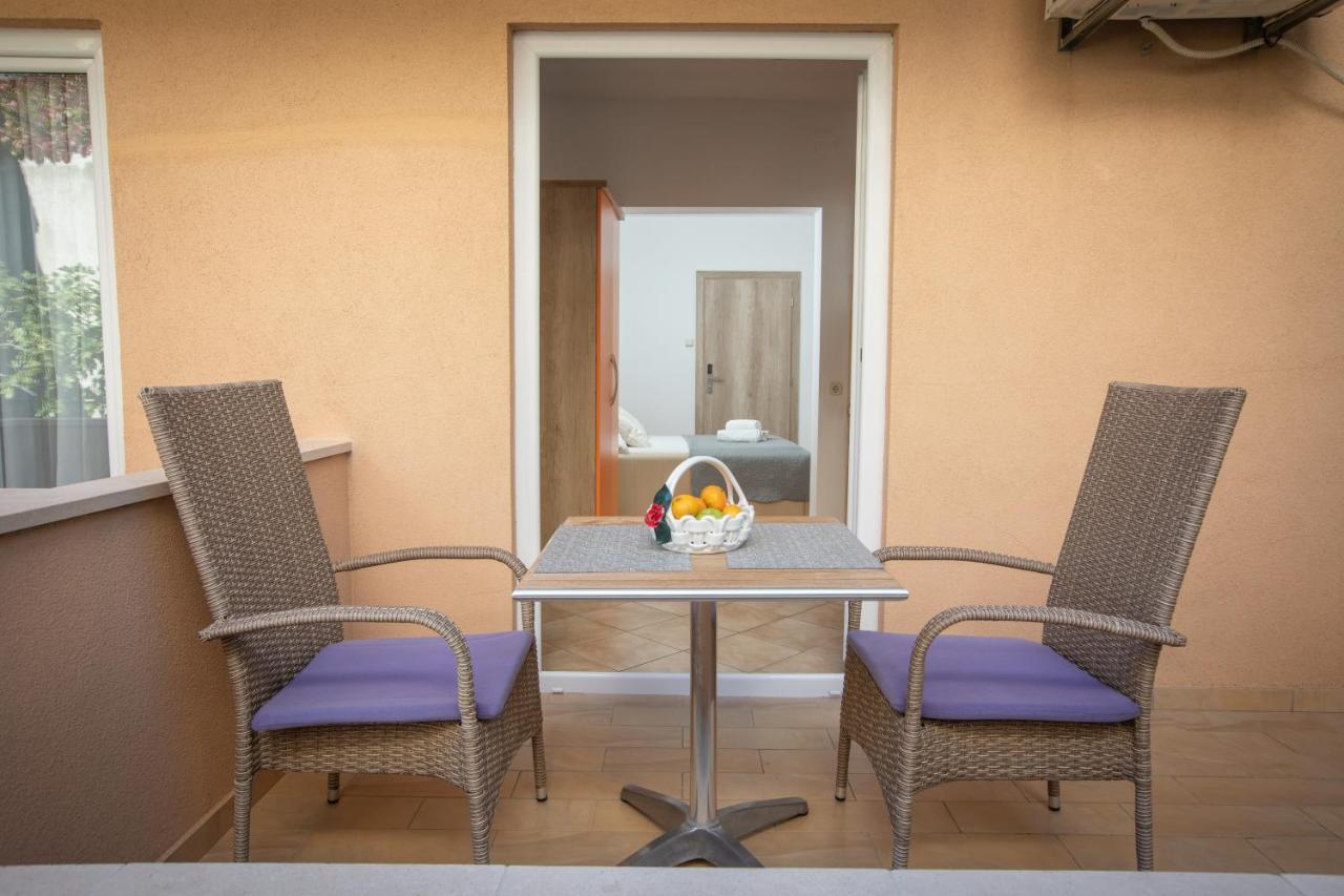 Apartments Petrovic ماكارسكا المظهر الخارجي الصورة