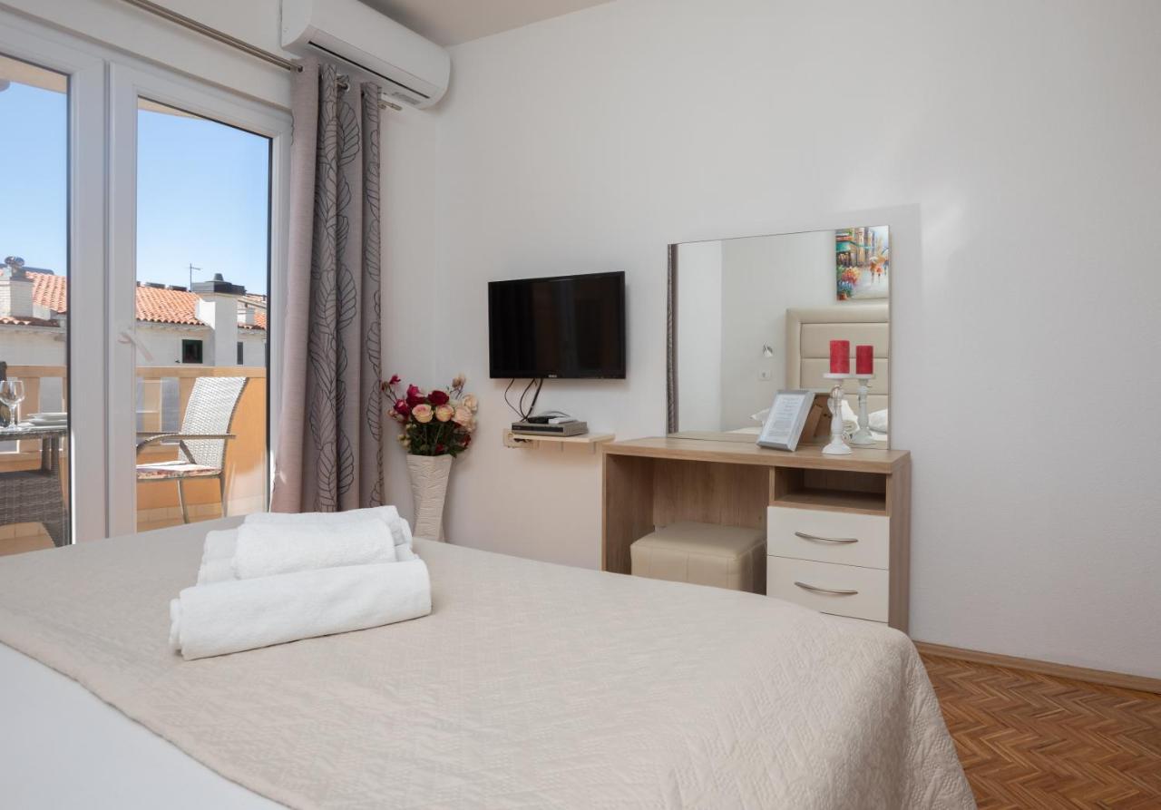 Apartments Petrovic ماكارسكا المظهر الخارجي الصورة
