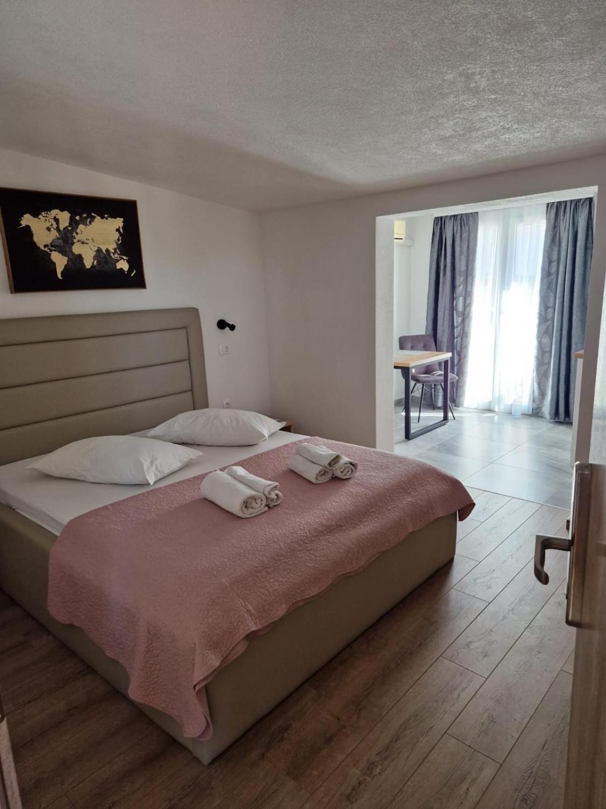 Apartments Petrovic ماكارسكا المظهر الخارجي الصورة